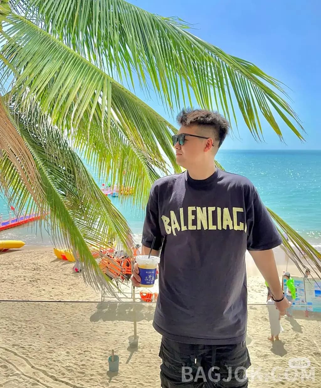 발렌시아가 BALENCIAGA 헤비듀티 프린트 크루넥 반팔 티셔츠 상세 이미지
