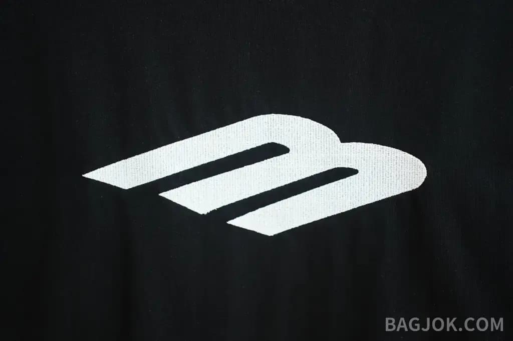 발렌시아가 BALENCIAGA M 로고 오버핏 크루넥 반팔 티셔츠 상세 이미지