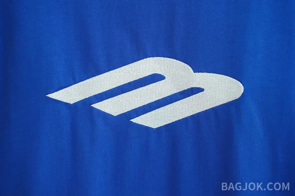발렌시아가 BALENCIAGA M 로고 오버핏 크루넥 반팔 티셔츠 상세 이미지