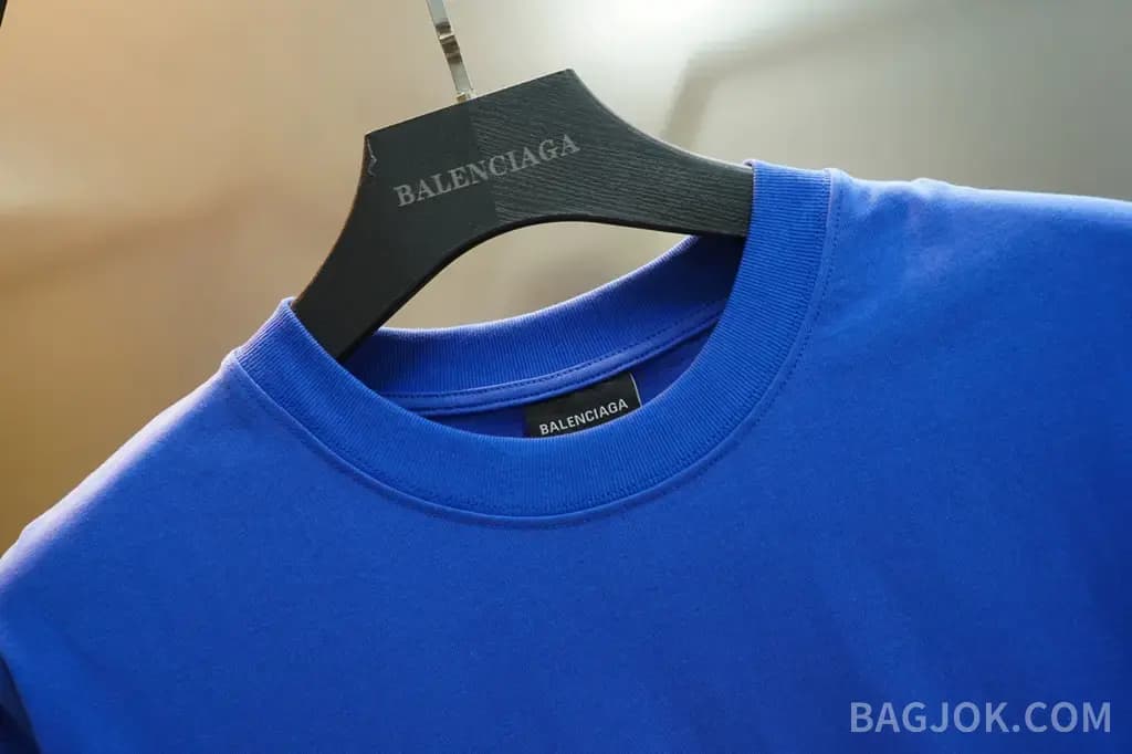 발렌시아가 BALENCIAGA M 로고 오버핏 크루넥 반팔 티셔츠 상세 이미지