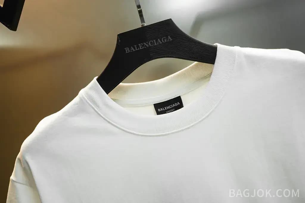 발렌시아가 BALENCIAGA M 로고 오버핏 크루넥 반팔 티셔츠 상세 이미지
