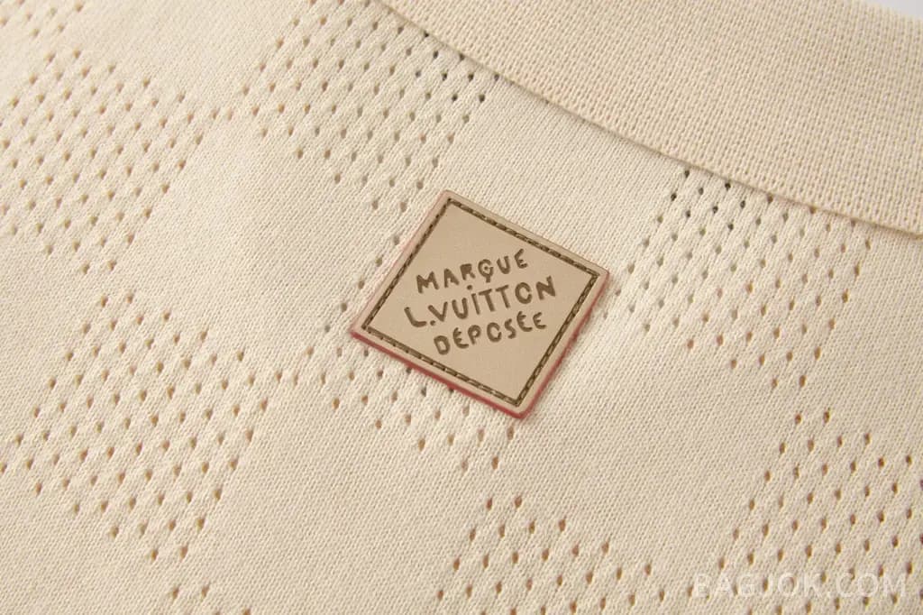 루이비통 LOUIS VUITTON 체크 오픈워크 니트 반팔 폴로 셔츠 상세 이미지