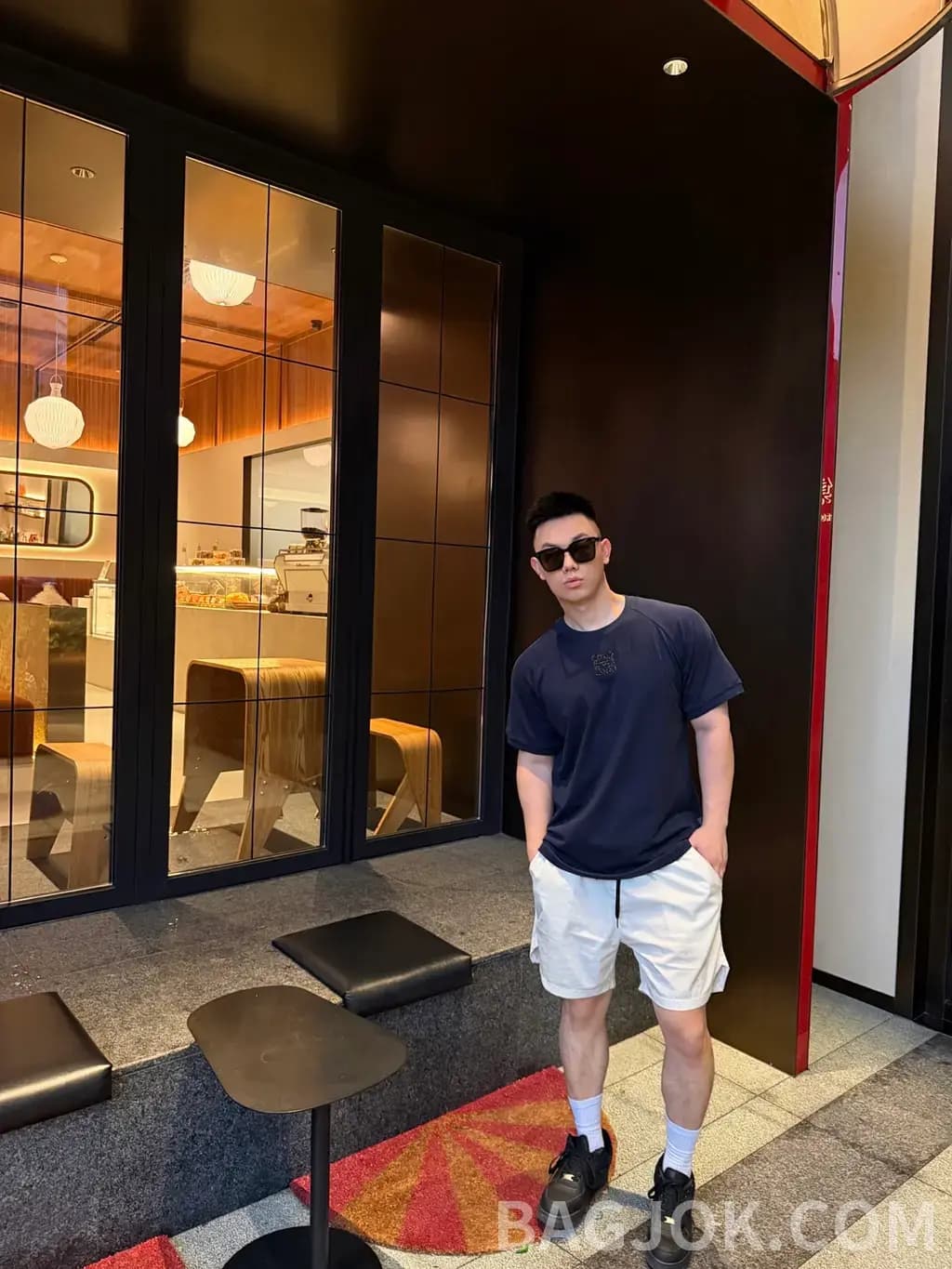 로에베 LOEWE 아나그램 자수 코튼 티셔츠 상세 이미지