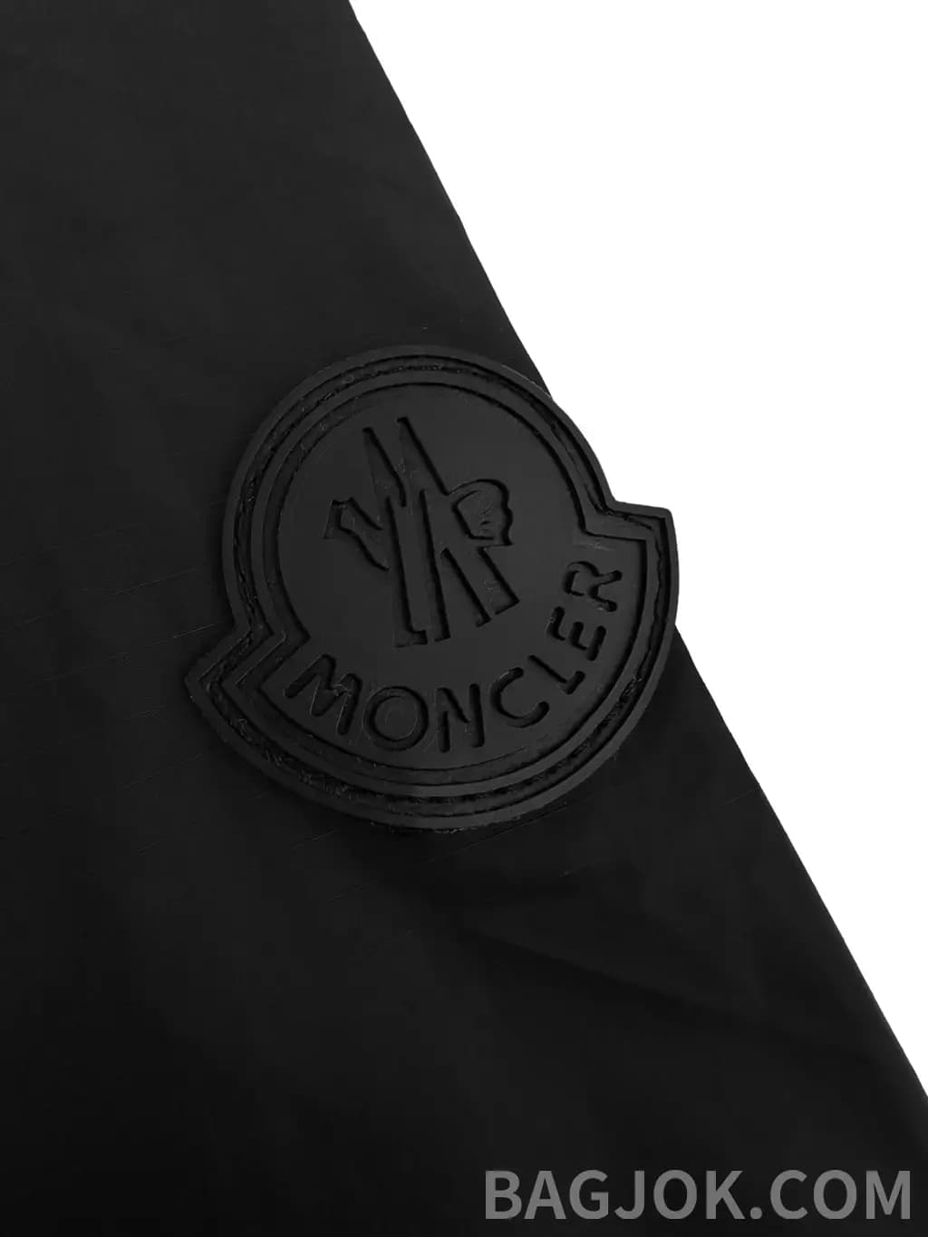 몽클레어 MONCLER 테크니컬 유틸리티 반팔 셔츠 상세 이미지