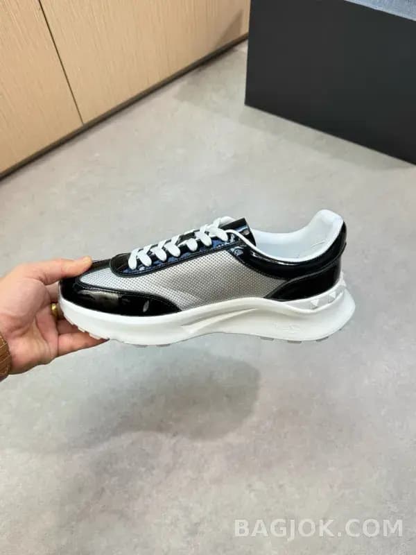 발렌티노 발렌티노 스니커즈 상세 이미지