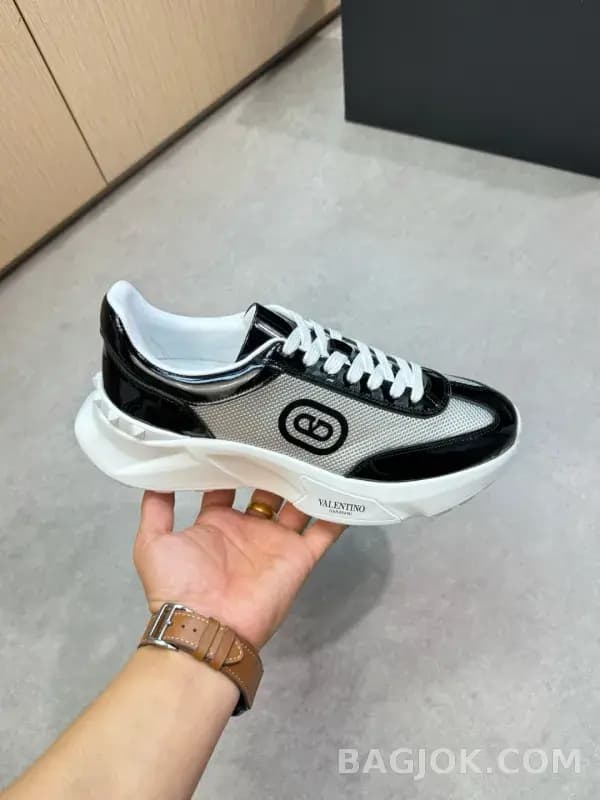 발렌티노 발렌티노 스니커즈 상세 이미지